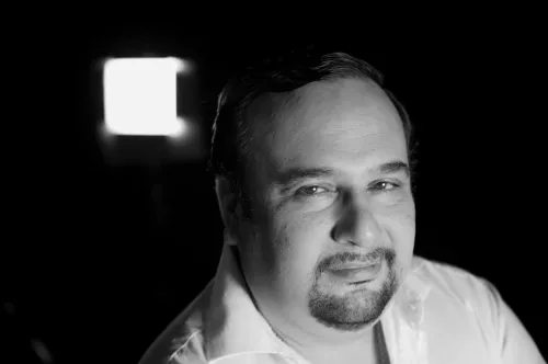 Eduardo Peiro — Experto en SEO Semántico & Autoridad Temática